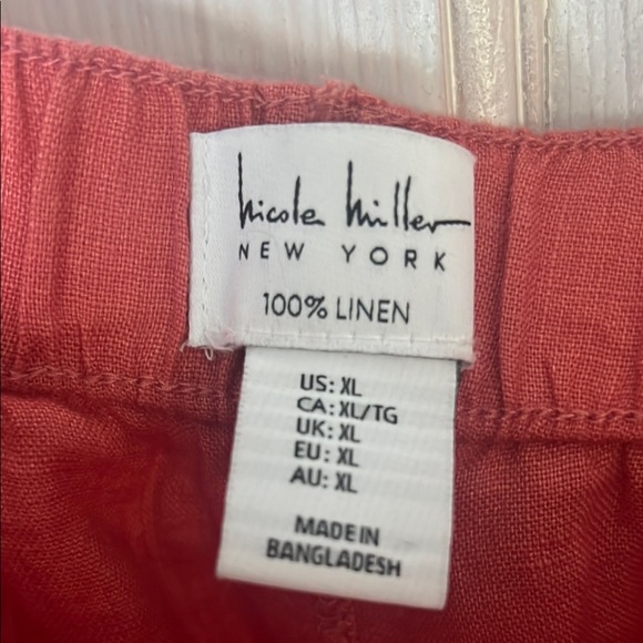 Nicole Miller Red Cargo Pants Relaxed Fit - Picture 2 of 4